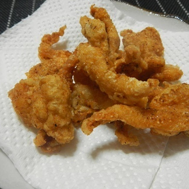 鶏の皮・・唐揚げにしちゃった～(;´д｀)