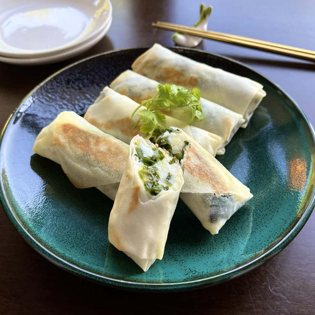 わかめチーズはんぺんの焼き春巻き