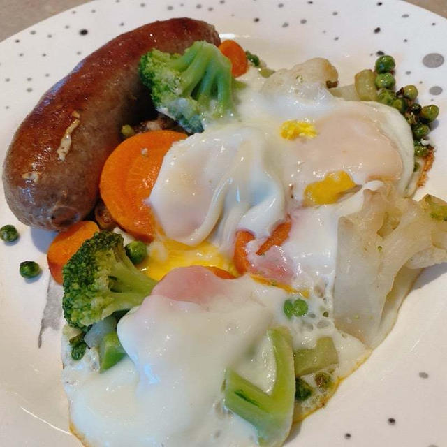 オイラは作る人...相棒は食べる人　ある日の朝ごはん