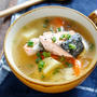 鮭とじゃがいもの味噌バタースープ【#簡単 #節約 #魚 #おかずスープ #ポリ袋 #満腹スープ】