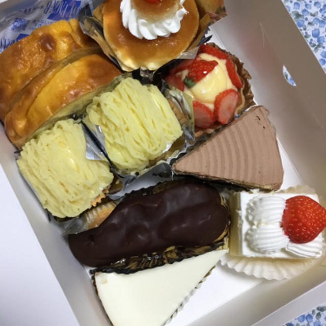 3連休初日？台風?すごく混んでたボンボンケーキ屋
