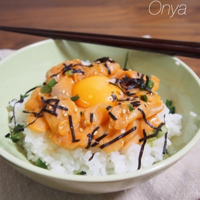 【サーモンのユッケ丼とひんやりスイーツ8選♡】