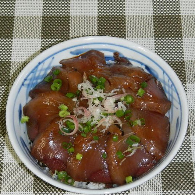 かつおの漬け丼