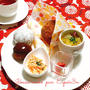 和牛カレーパン&あんドーナツ&オレンジチョコドーナツの料理