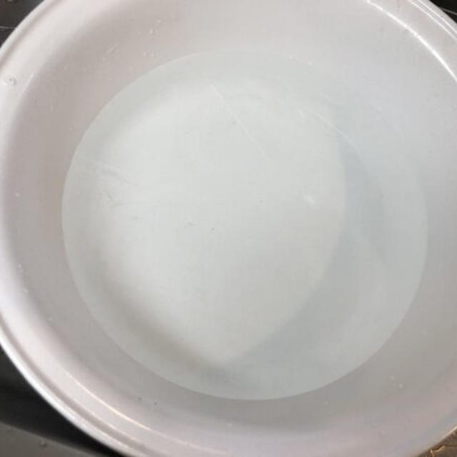 除湿器に溜まった水は再利用できない？「もったいない！」と感じたので使用用途を考えてみた。