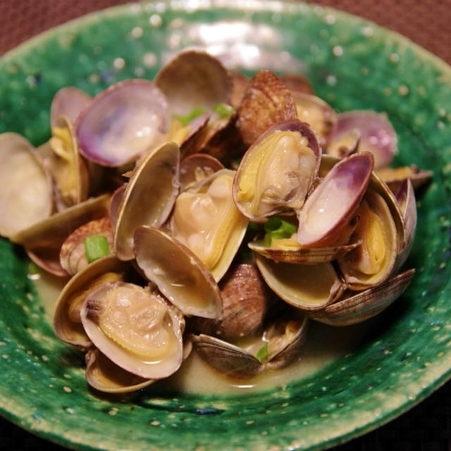 あさりの酒蒸し と 海老と枝豆の黄身酢和え