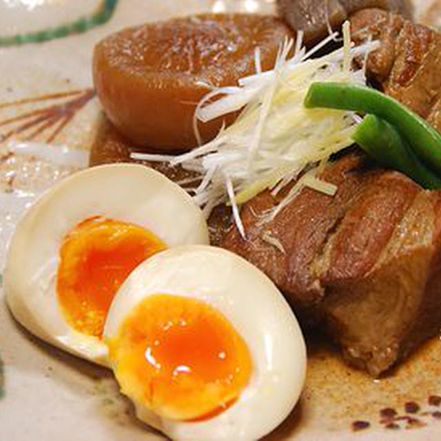 黒蜜を使って　豚の角煮