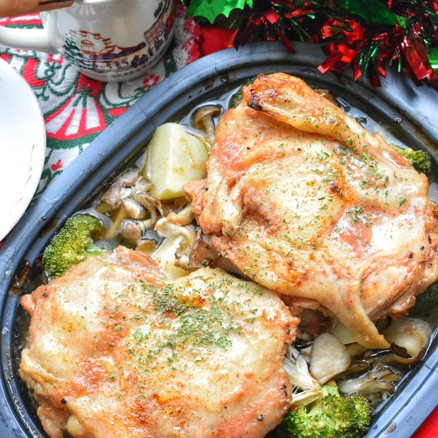 【クリスマスレシピ】♡漬けて焼くだけ♡鶏肉の旨味で食べる♡チキンポテト♡レシピあり♡
