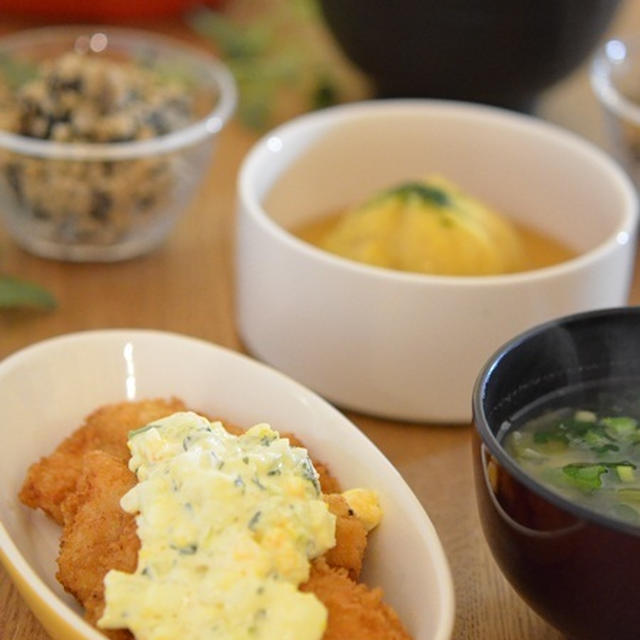 メカジキのフライとコーン豆腐のあんかけ。