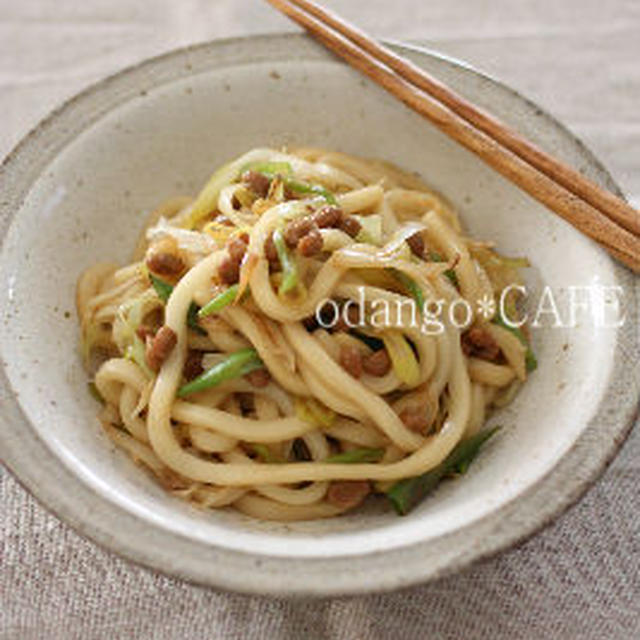 ねぎ納豆の焼きうどん