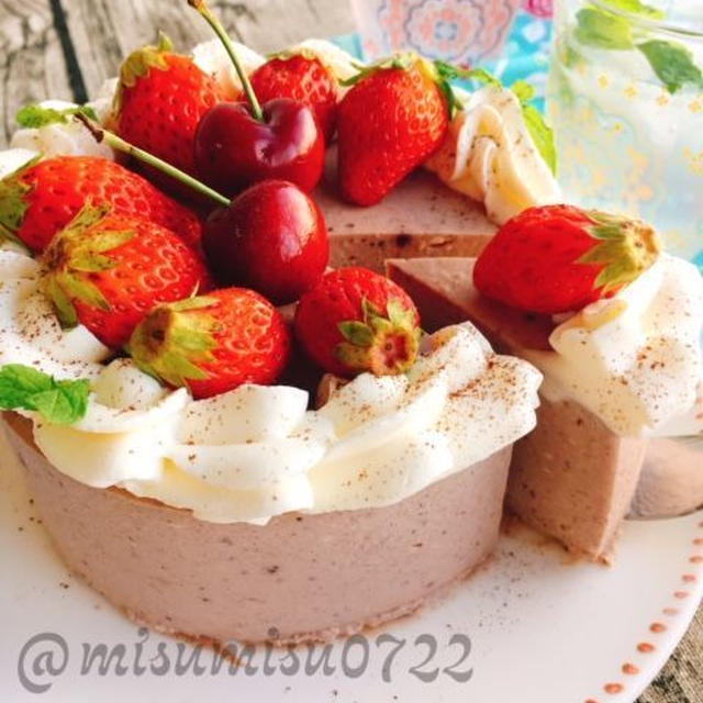 【アサイーレシピ】お砂糖なしアサイーレアチーズケーキ(いちごとバナナ)