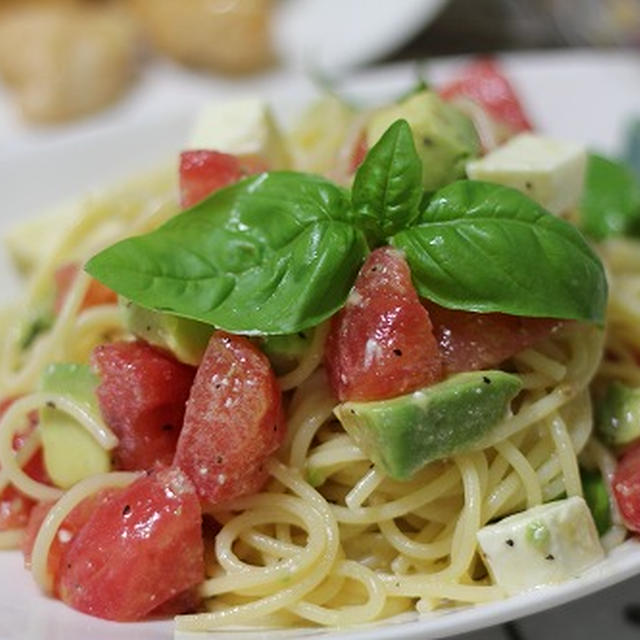 冷製パスタと鶏肉のレモン炒め