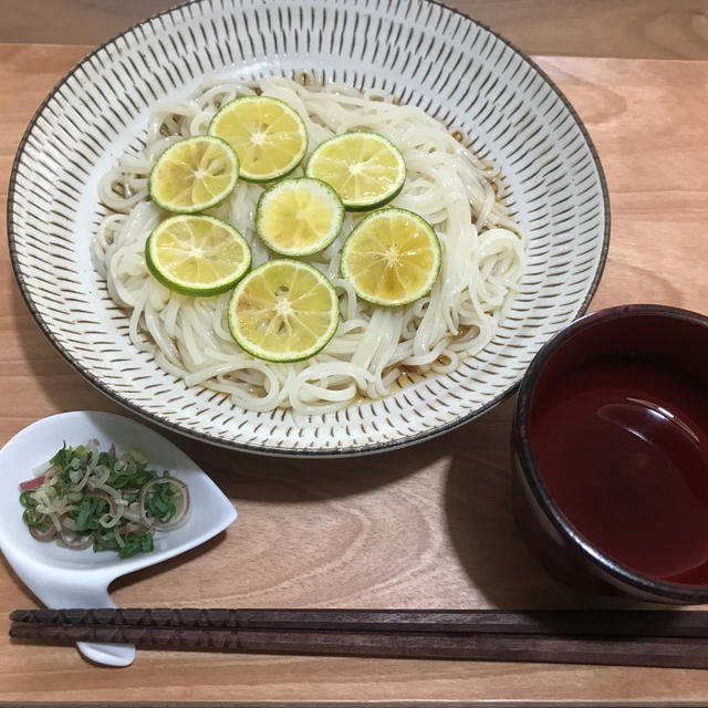 半田麺ですだち麺  ！