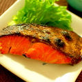 塩鮭の粕漬け焼き Salted Salmon pickled with Sake Lee