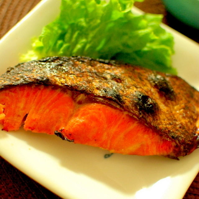 塩鮭の粕漬け焼き Salted Salmon pickled with Sake Lee