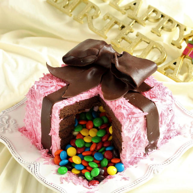 * M&M’Sたっぷり♪ ギミックケーキ ♡ かくれんぼケーキ♪③