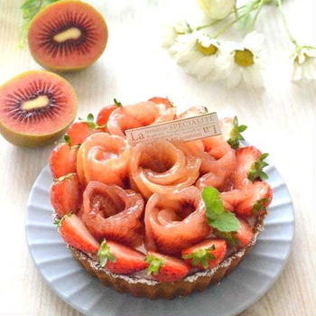 ルビーレッドキウイで母の日タルトケーキ