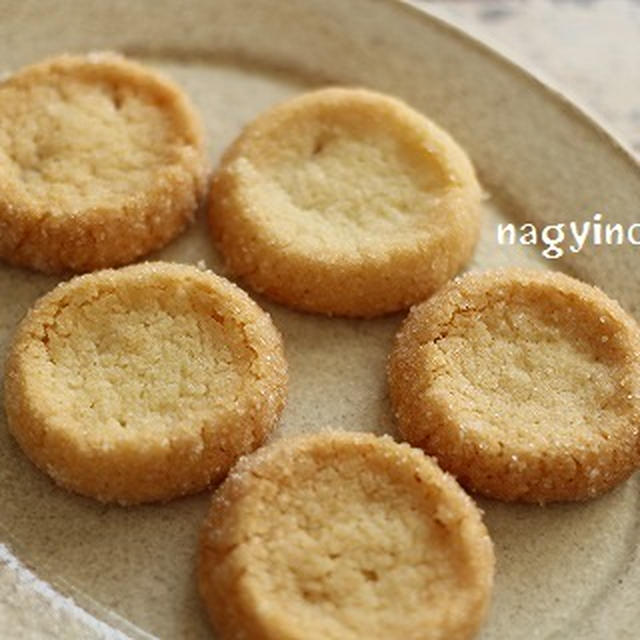 パティスリーとブーランジェリー。焼き菓子焼いて珈琲と。