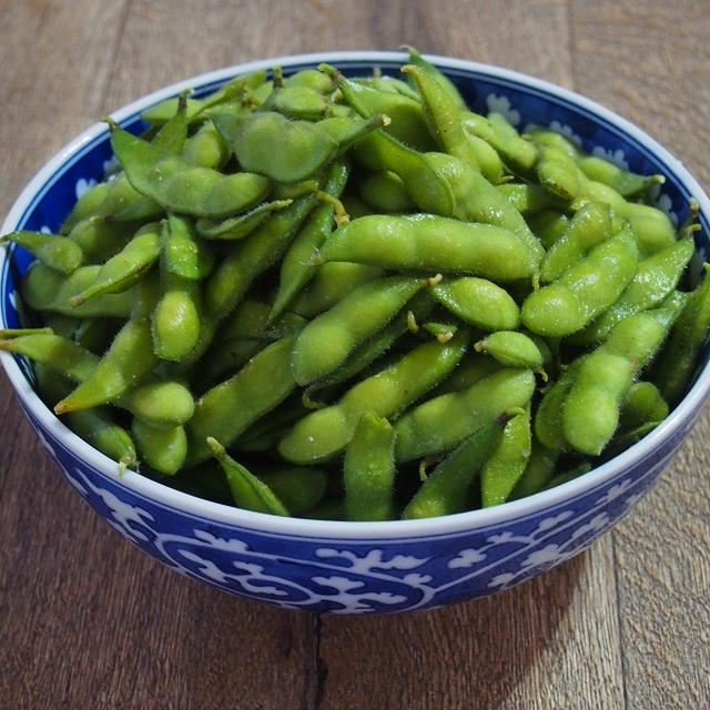 山盛り枝豆と夏野菜料理