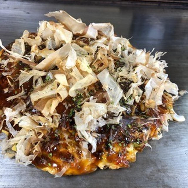 久しぶりに近所のお好み焼き屋「たんぽぽ」へ