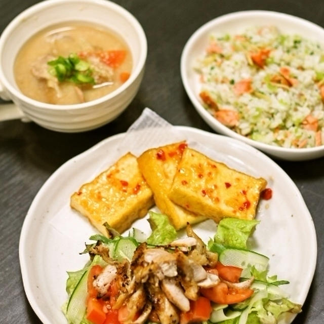 鮭と蕪菜の混ぜご飯 /厚揚げのスイートチリソース焼き