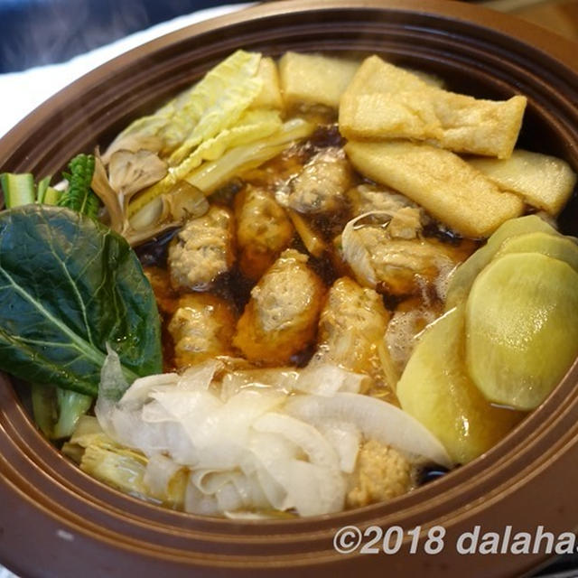 【レシピ】 レンコン入り鶏団子鍋　レンコン・ジャガイモ・大根の食感が心地よい冬の根菜鍋のレシピ