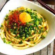 ♡火を使わずに♡超簡単！油そば風冷やしうどん♡【#肉なし#レンジ#時短#節約】