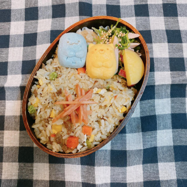 おにぎり弁当と牛肉炒飯弁当（牛肉炒飯のレシピあり）