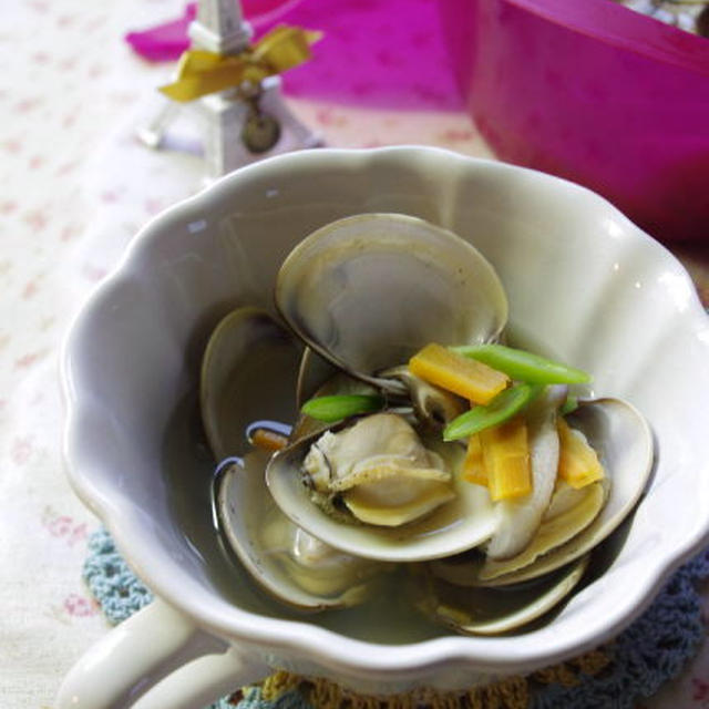 ルクエスチームケースおじやで作る はまぐりの野菜スープ