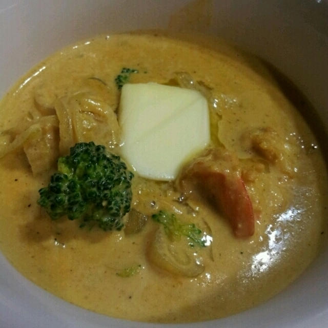 お昼にいかが？エビのクリームカレー