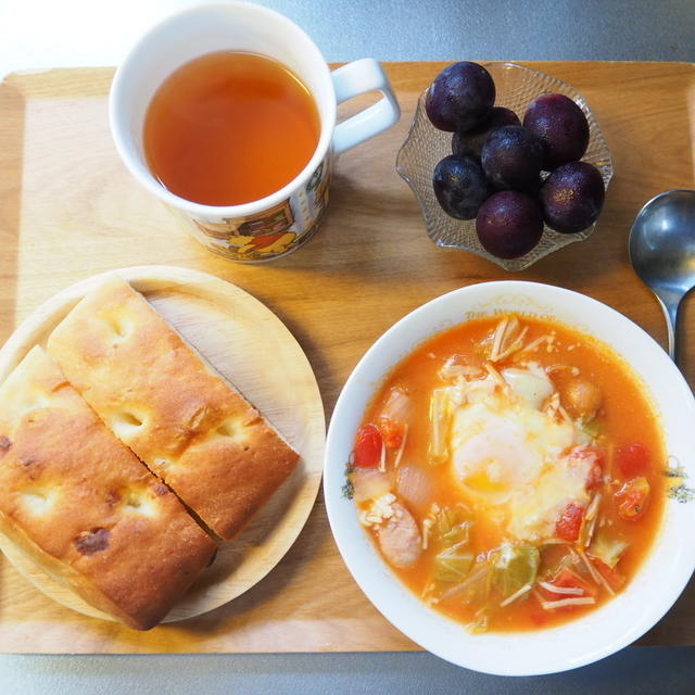 週末ブランチ★フォカッチャとシャクシュカ風スープ