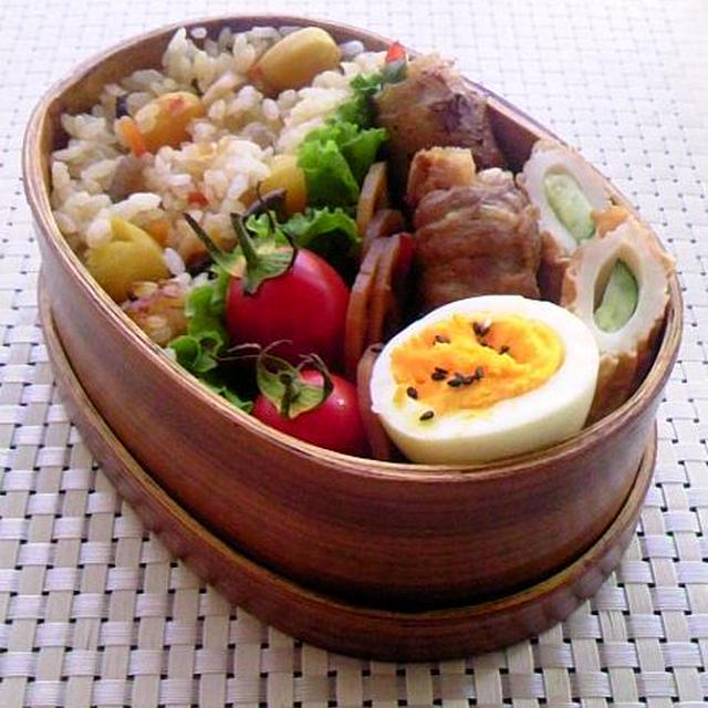 10．1　栗と山菜の炊き込みご飯のお弁当