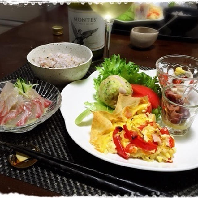 春巻きの皮でキッシュとか、鯛のカルパッチョとか。