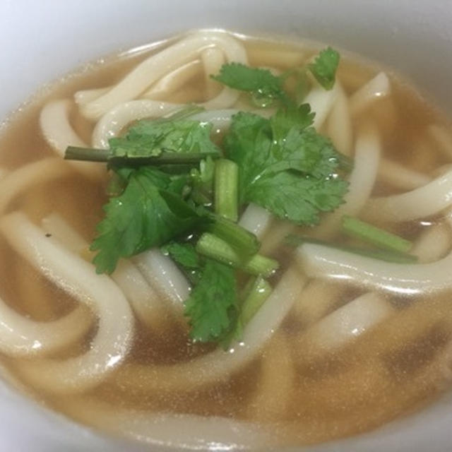 おでんの残りの汁でパクチーうどん