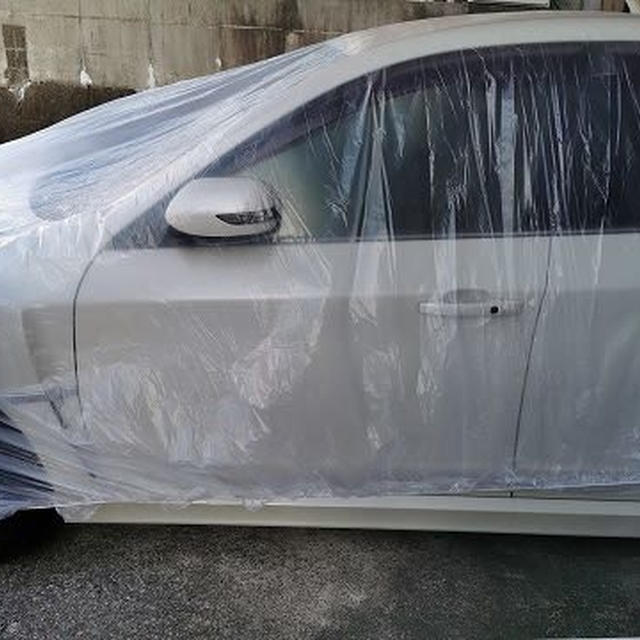 車のカバーがかけてあった
