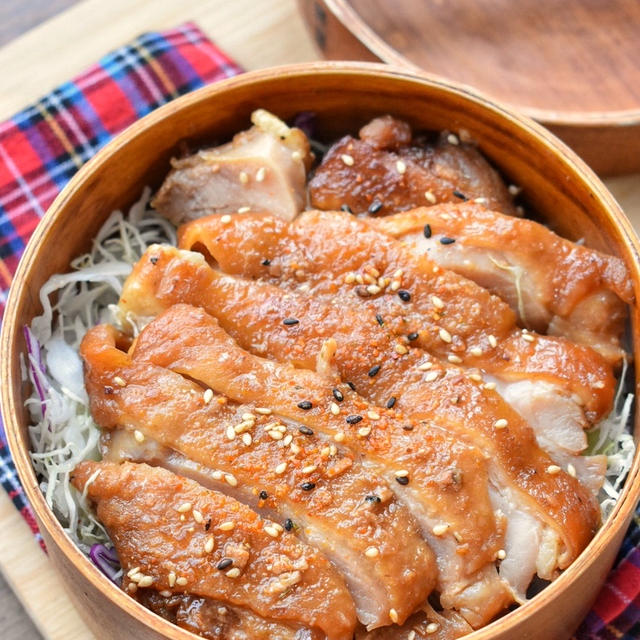 【丼弁当】♡漬けて焼くだけ♡オイスター味噌チキン♡レシピあり♡