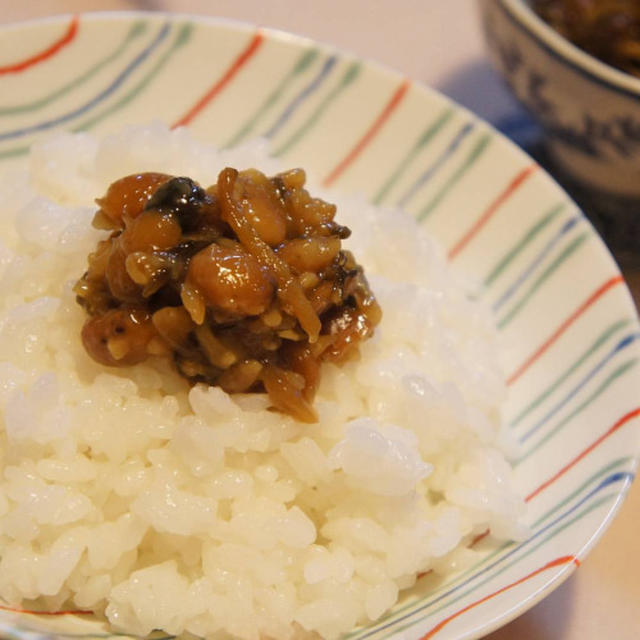 『島原納豆味噌』

母の手作り。麹から作ったみたいです。。
白いご飯が進むやつ。
笑顔で『初めて作ってみた～。(* ´ ▽ `...