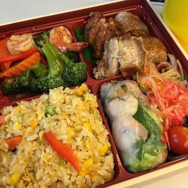 タイ料理屋「チャンロイ」の駅弁で朝酒