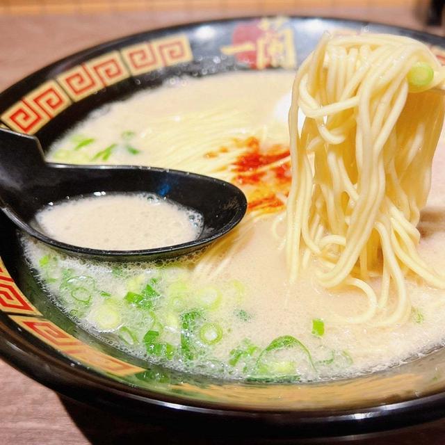 ラーメンとナゲットをはしご‼︎ 友達オススメの限定ナゲットがウマい♡