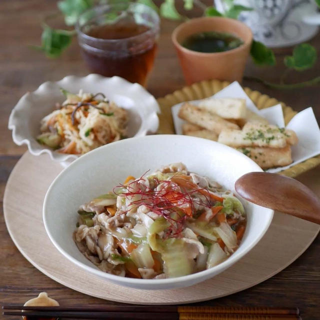 白菜と豚こまの中華丼の副菜2種