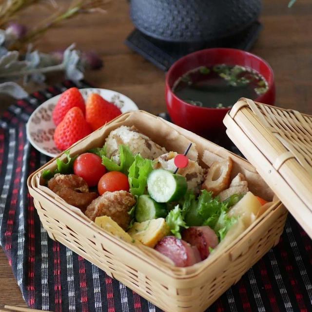 鶏めしでおうち弁当