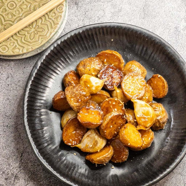 新じゃがとにんにくのはちみつ味噌炒め新じゃがの季節になりましたねぇ〜新じゃがは、収...