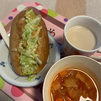 【ご当地パン】簡単☆美味しい☆コールスローからの〜ポテチパンで朝ごぱん