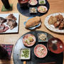 休日につき買ってきたお刺身、揚げ物、お惣菜並べてお手抜き晩酌
