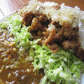 ２７皿目　豚唐揚げとエノキのカレー