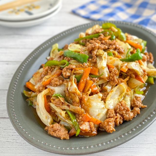 ＊きょうの大皿♪肉みそキャベツ＊