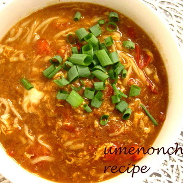 ガツンとうまい！！トマたまカレー麺250ＫCal‼糖質オフ麺。°