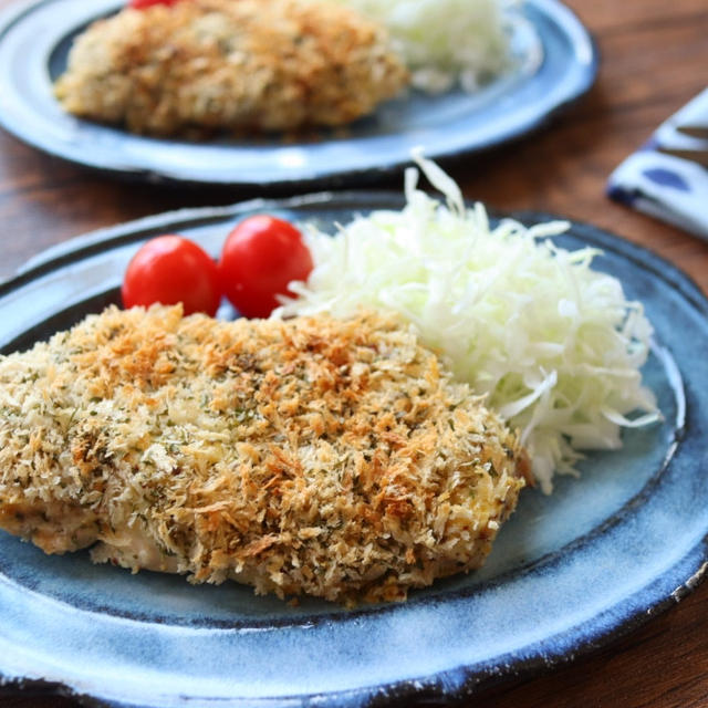 簡単美味しいチキンのパン粉焼きと副菜2品のレシピ♡