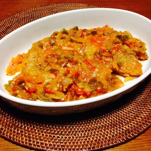 鶏肉のサルサソース煮込み