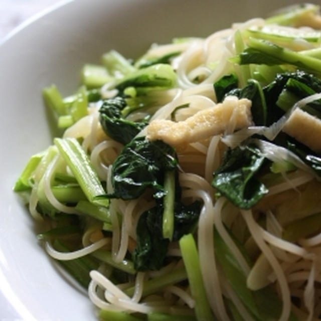 小松菜と油あげのパスタ